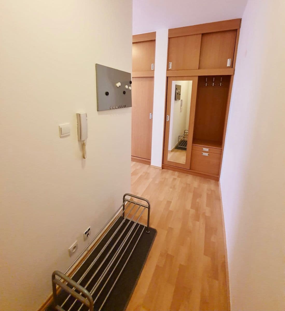 Prodej bytu 2+kk 53 m², Hnězdenská, Praha, Praha Prodej bytu 2+kk 53 m², Hnězdenská, Praha, Praha