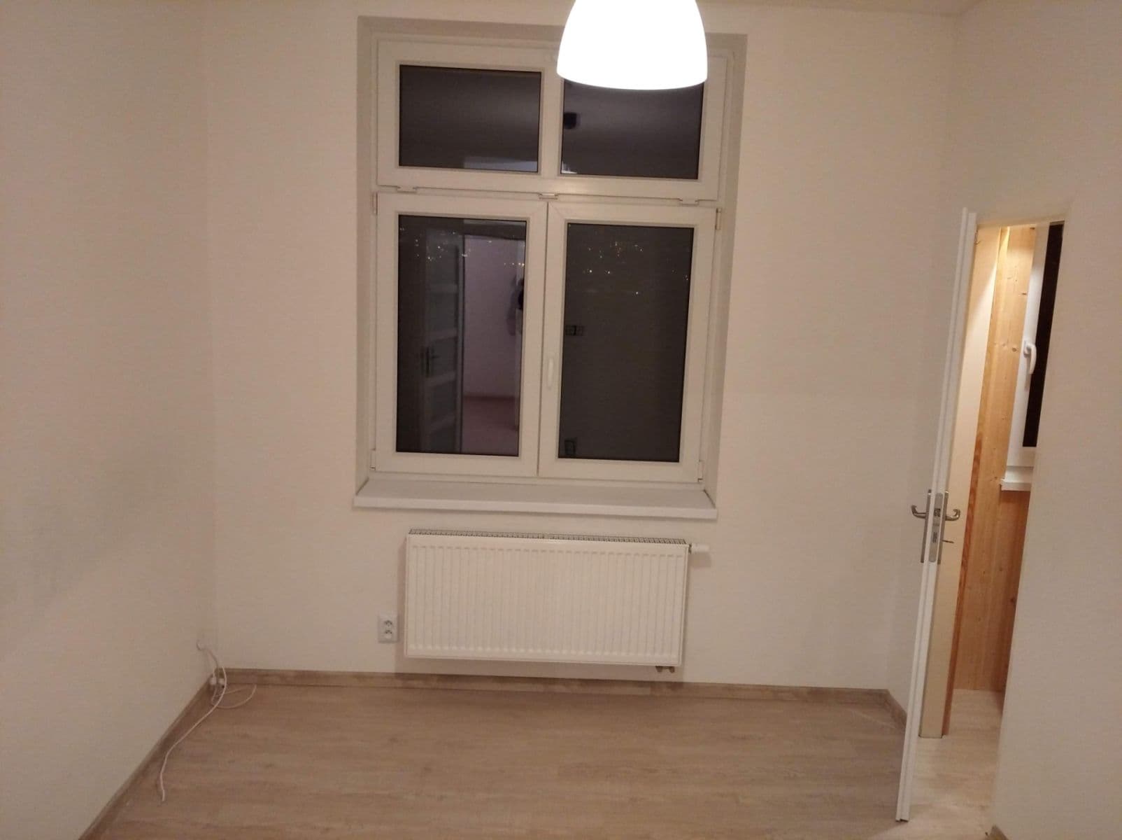 Pronájem bytu 2+1 41 m², Pod vilami, Praha, Praha Pronájem bytu 2+1 41 m², Pod vilami, Praha, Praha