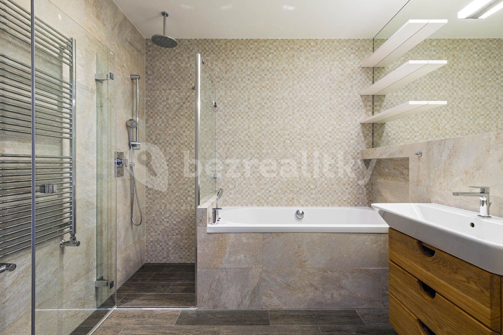 Pronájem bytu 2+kk 65 m², Bechyňova, Praha, Praha Pronájem bytu 2+kk 65 m², Bechyňova, Praha, Praha