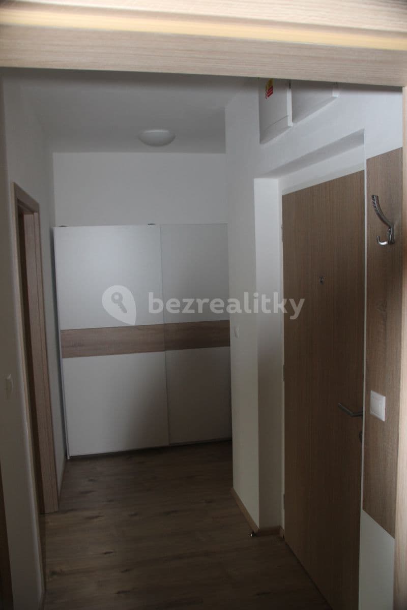 Pronájem bytu 2+kk 47 m², Mojmírovo náměstí, Brno, Jihomoravský kraj Pronájem bytu 2+kk 47 m², Mojmírovo náměstí, Brno, Jihomoravský kraj