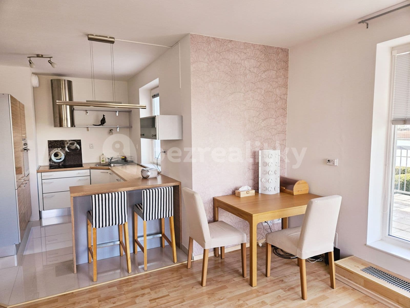 Pronájem bytu 2+kk 55 m², Dělená, Praha, Praha Pronájem bytu 2+kk 55 m², Dělená, Praha, Praha