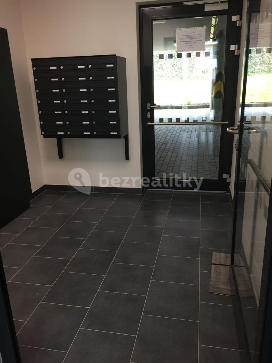 Pronájem bytu 1+kk 35 m², Praha, Praha Pronájem bytu 1+kk 35 m², Praha, Praha