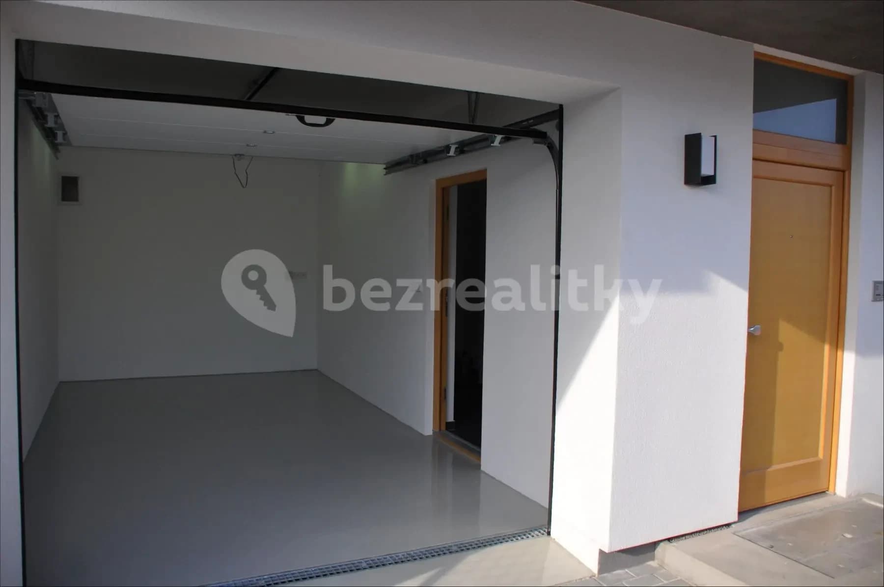 Pronájem domu 205 m², pozemek 175 m², Jamborova, Praha, Praha Pronájem domu 205 m², pozemek 175 m², Jamborova, Praha, Praha