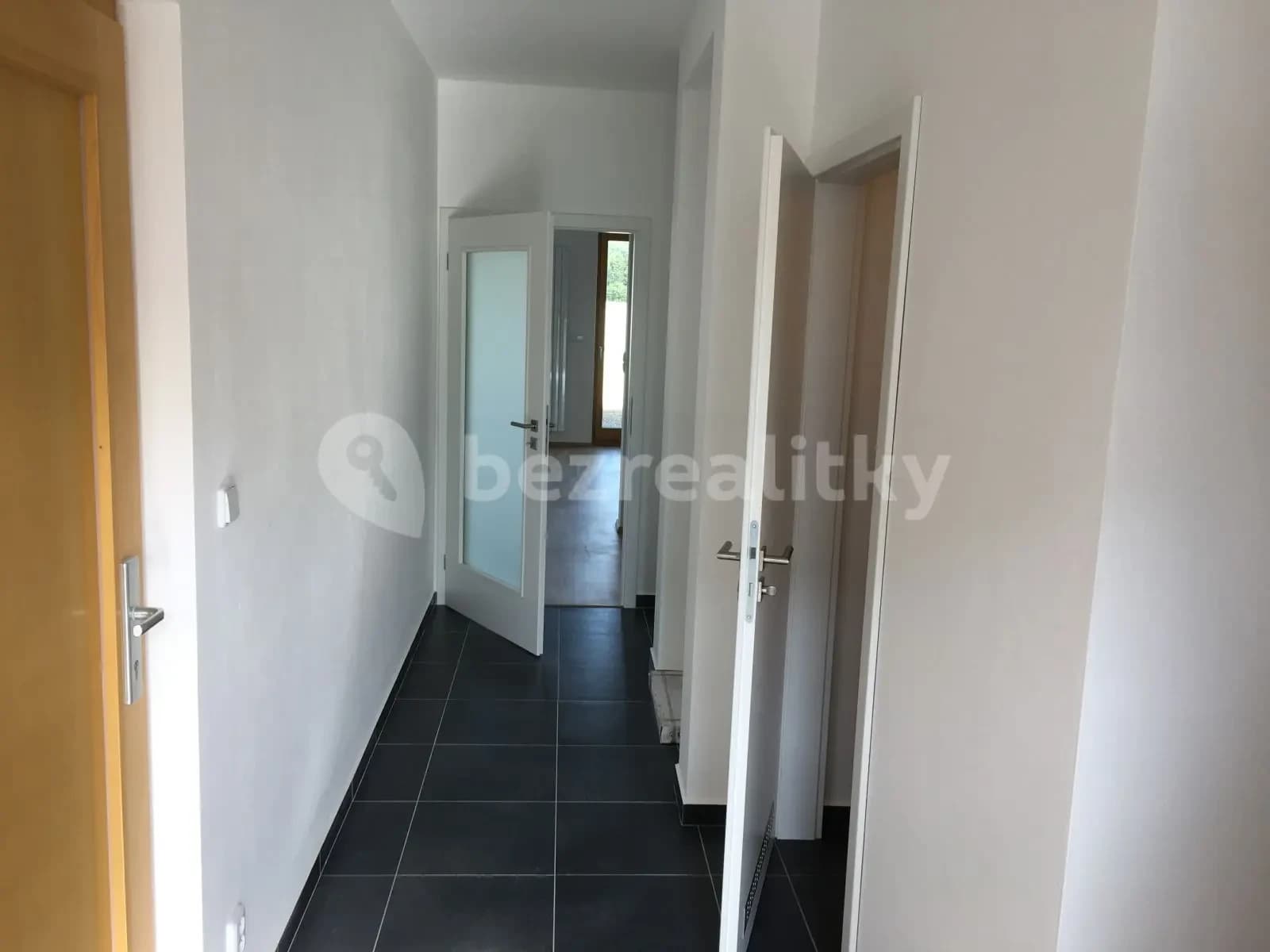 Pronájem domu 205 m², pozemek 175 m², Jamborova, Praha, Praha Pronájem domu 205 m², pozemek 175 m², Jamborova, Praha, Praha