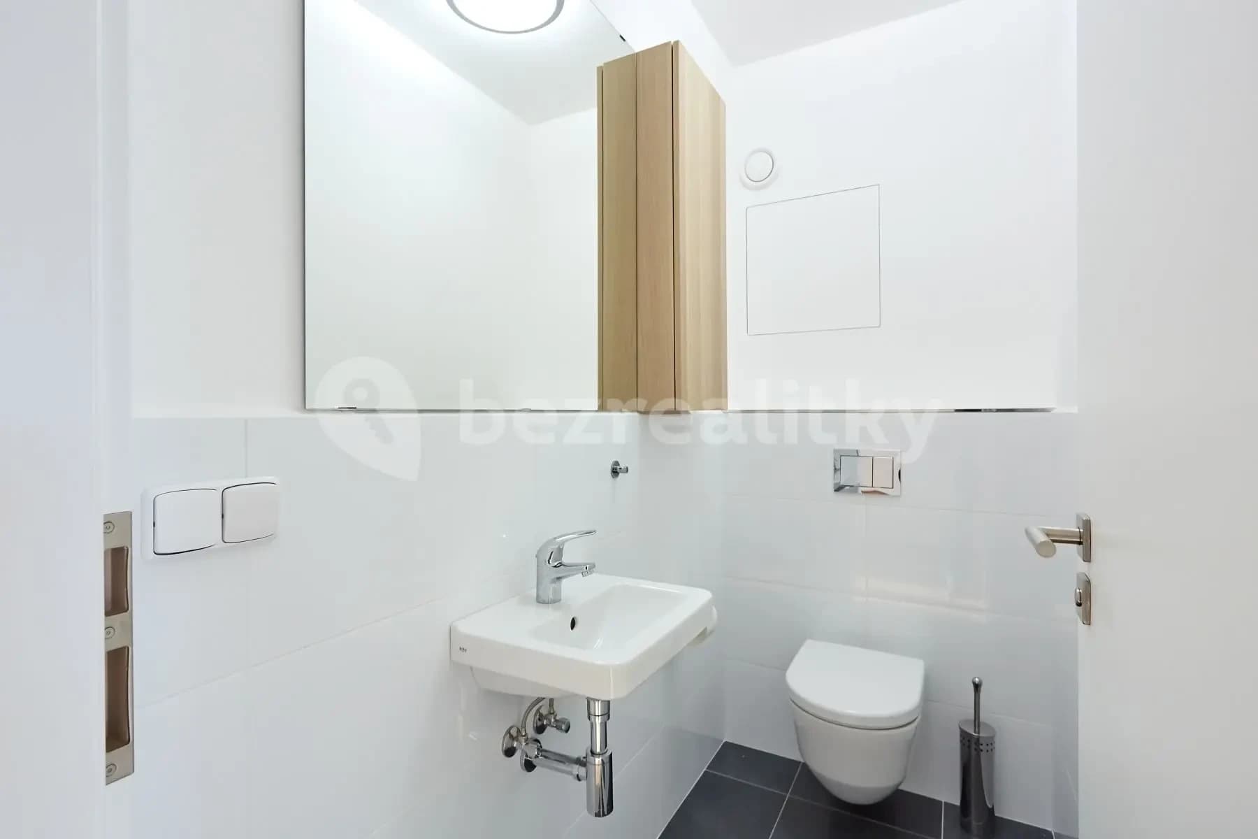 Pronájem domu 205 m², pozemek 175 m², Jamborova, Praha, Praha Pronájem domu 205 m², pozemek 175 m², Jamborova, Praha, Praha