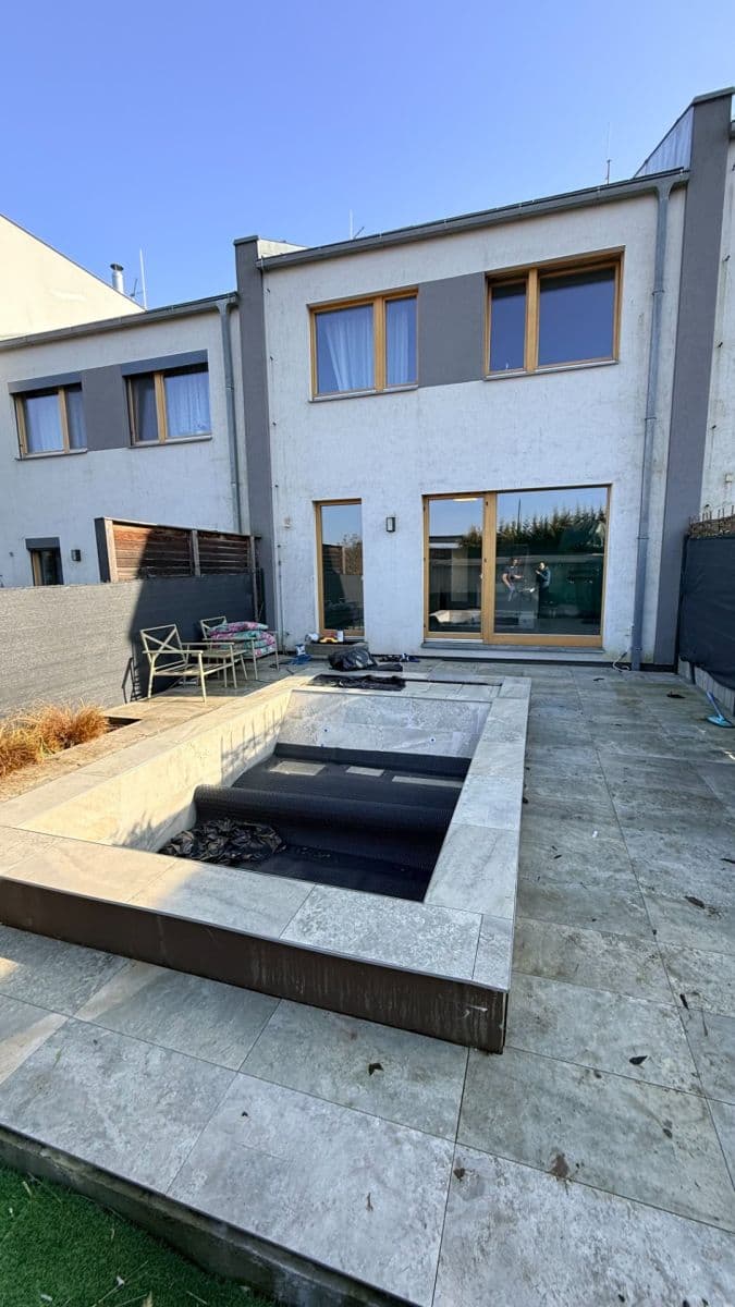 Pronájem domu 205 m², pozemek 175 m², Jamborova, Praha, Praha Pronájem domu 205 m², pozemek 175 m², Jamborova, Praha, Praha