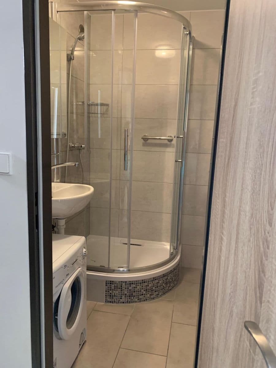 Pronájem bytu Garsoniéra 38 m², Běchorská, Praha, Praha Pronájem bytu Garsoniéra 38 m², Běchorská, Praha, Praha