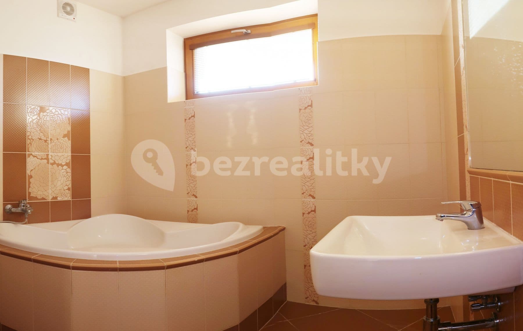 Pronájem bytu 3+kk 90 m², Jezerůvky, Brno, Jihomoravský kraj Pronájem bytu 3+kk 90 m², Jezerůvky, Brno, Jihomoravský kraj