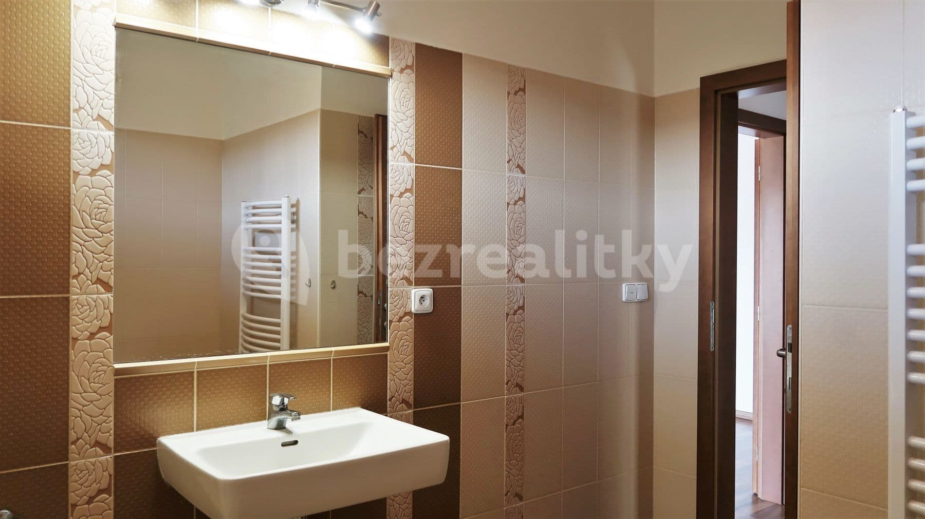 Pronájem bytu 3+kk 90 m², Jezerůvky, Brno, Jihomoravský kraj Pronájem bytu 3+kk 90 m², Jezerůvky, Brno, Jihomoravský kraj