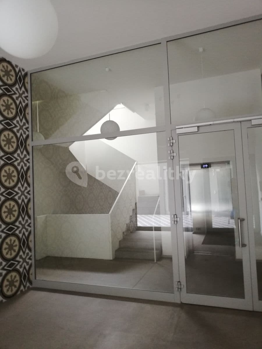 Pronájem bytu 1+kk 31 m², Koněvova, Praha, Praha Pronájem bytu 1+kk 31 m², Koněvova, Praha, Praha