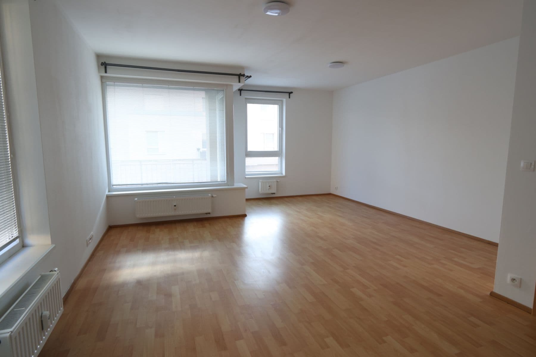 Pronájem bytu 2+kk 69 m², U Vodojemu, Brandýs nad Labem-Stará Boleslav, Středočeský kraj Pronájem bytu 2+kk 69 m², U Vodojemu, Brandýs nad Labem-Stará Boleslav, Středočeský kraj