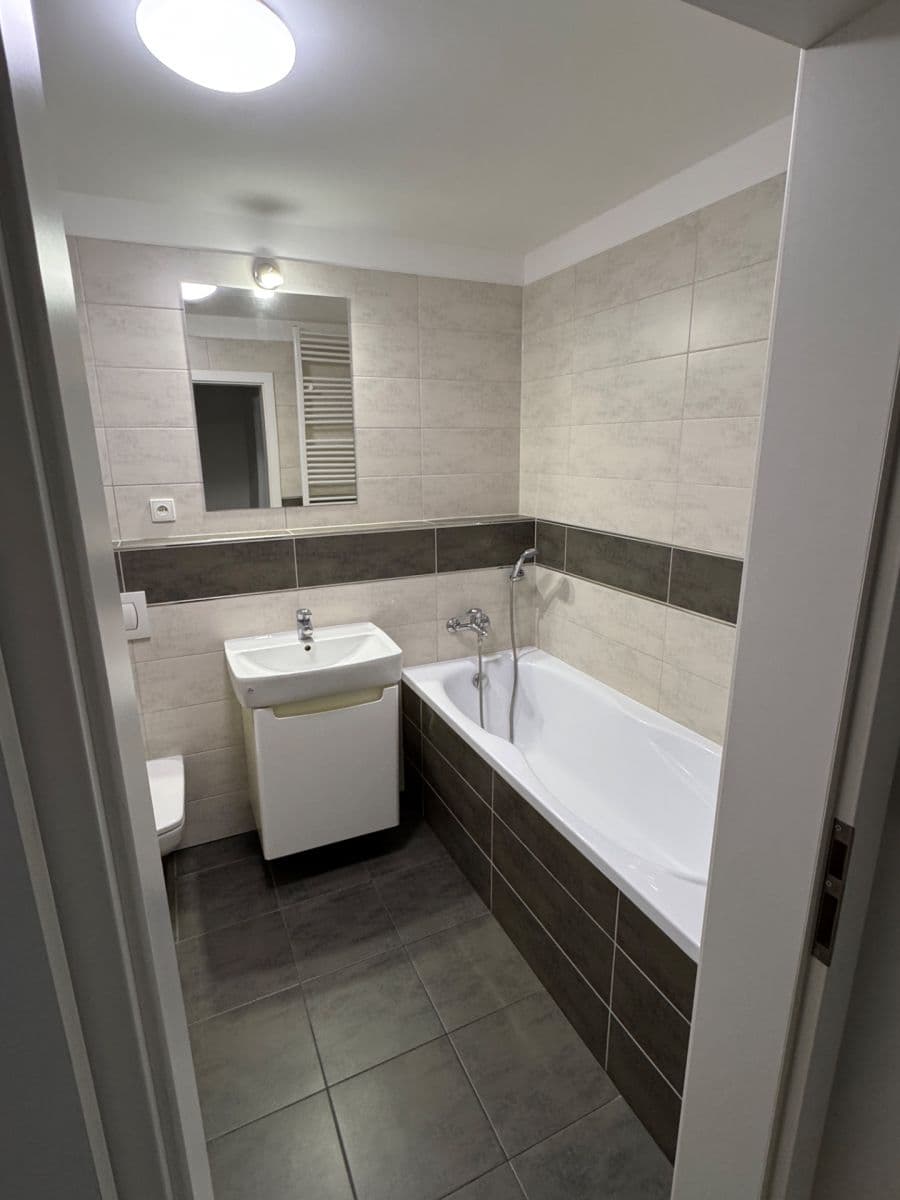 Pronájem bytu 1+kk 35 m², Pavla Beneše, Praha, Praha Pronájem bytu 1+kk 35 m², Pavla Beneše, Praha, Praha