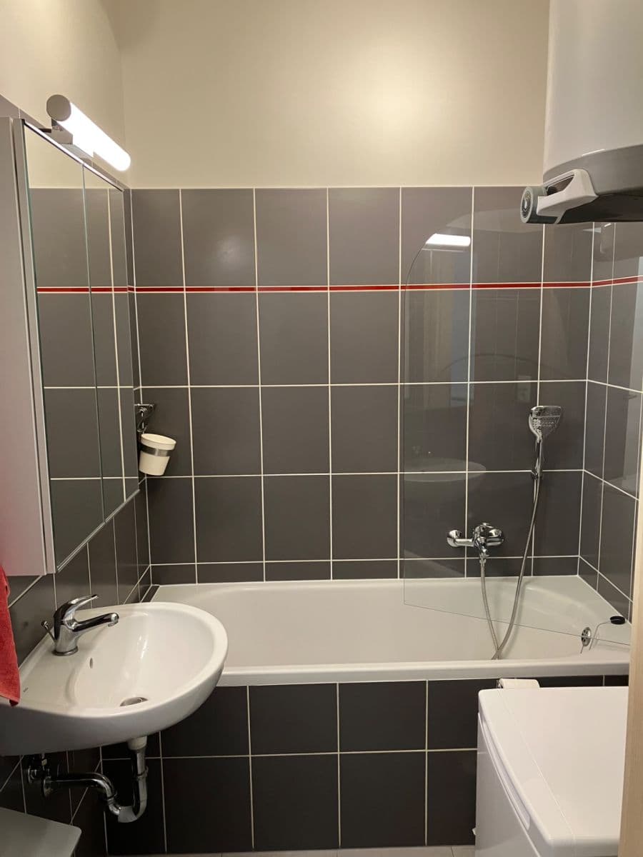 Pronájem bytu 1+kk 33 m², Bubenská, Praha, Praha Pronájem bytu 1+kk 33 m², Bubenská, Praha, Praha