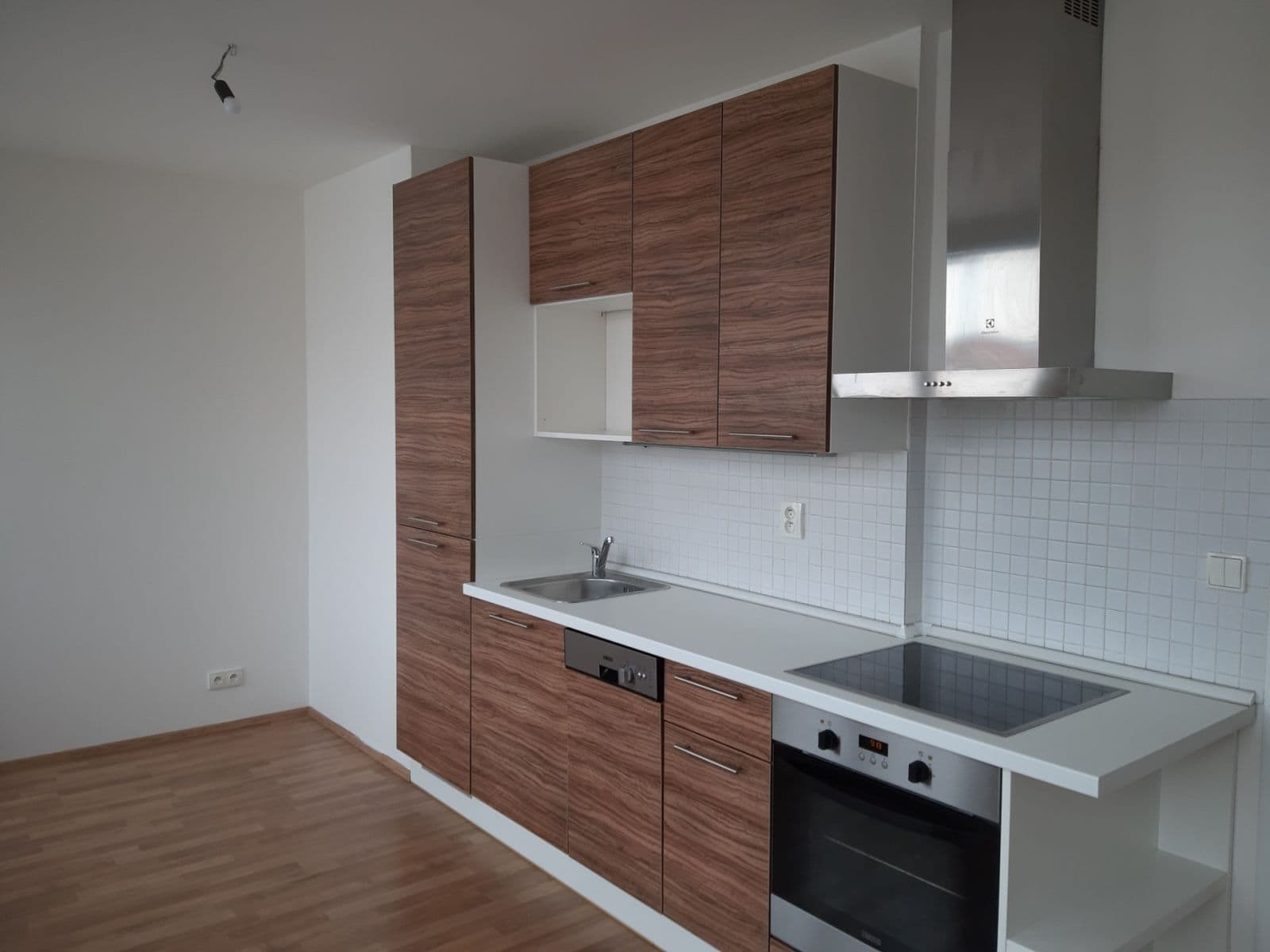 Pronájem bytu 1+kk 37 m², Drahobejlova, Praha, Praha Pronájem bytu 1+kk 37 m², Drahobejlova, Praha, Praha