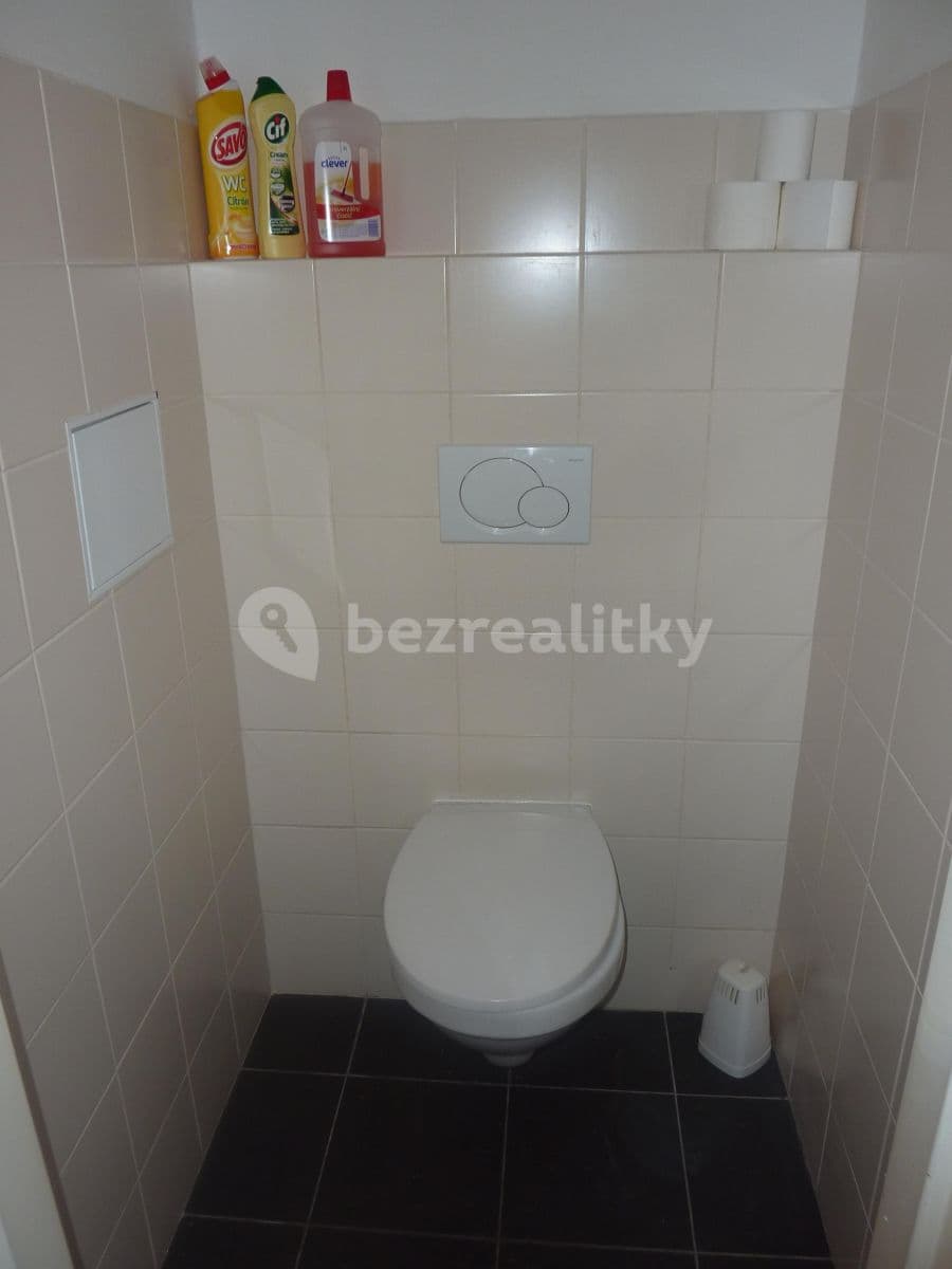 Pronájem bytu Garsoniéra 34 m², Kostelecká, Sulice, Středočeský kraj Pronájem bytu Garsoniéra 34 m², Kostelecká, Sulice, Středočeský kraj