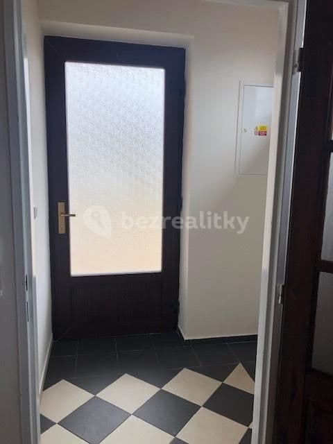 Pronájem bytu Garsoniéra 34 m², Kostelecká, Sulice, Středočeský kraj Pronájem bytu Garsoniéra 34 m², Kostelecká, Sulice, Středočeský kraj