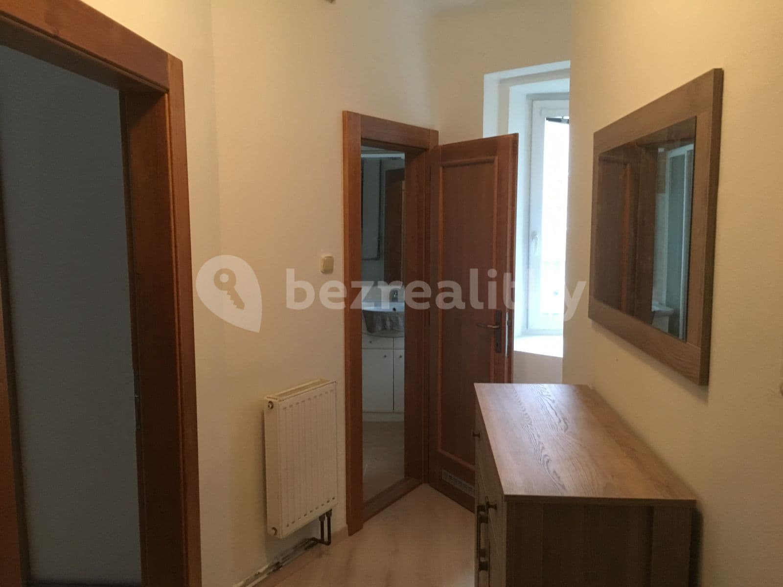 Pronájem bytu 1+1 45 m², Starodružiníků, Olomouc, Olomoucký kraj Pronájem bytu 1+1 45 m², Starodružiníků, Olomouc, Olomoucký kraj