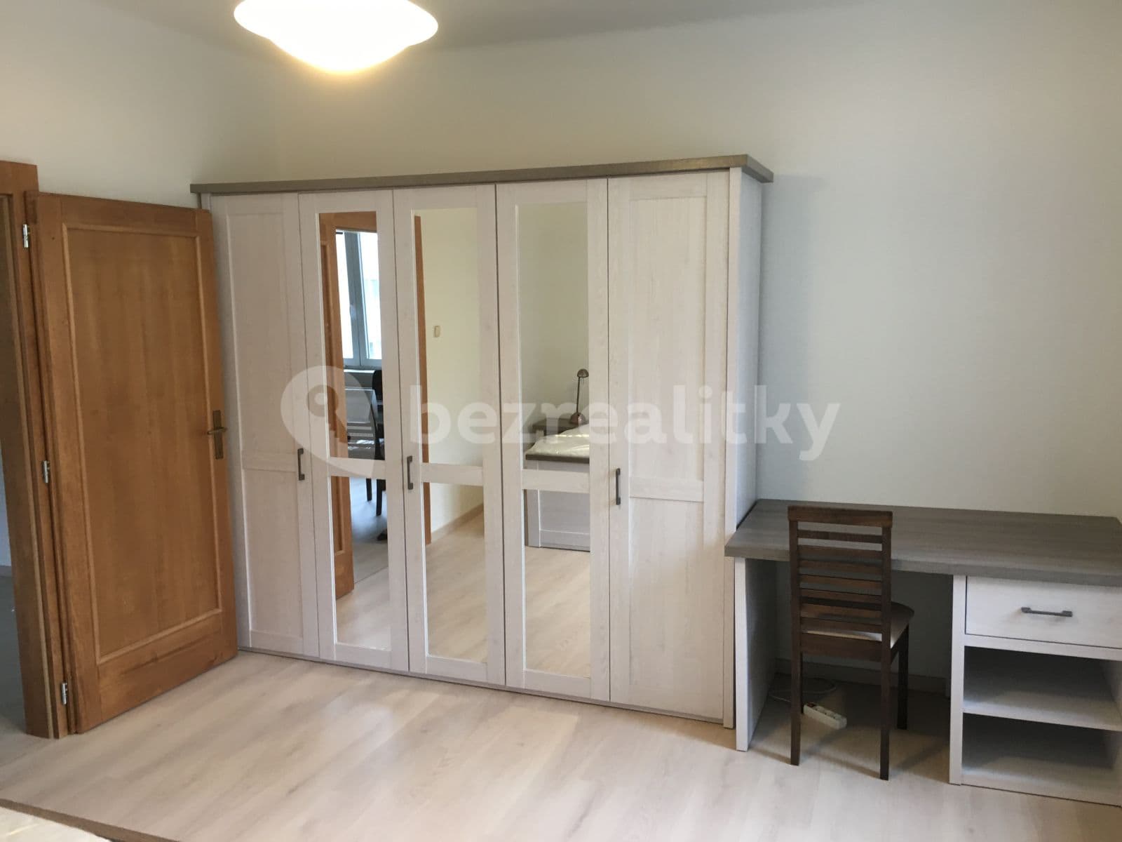 Pronájem bytu 1+1 45 m², Starodružiníků, Olomouc, Olomoucký kraj Pronájem bytu 1+1 45 m², Starodružiníků, Olomouc, Olomoucký kraj