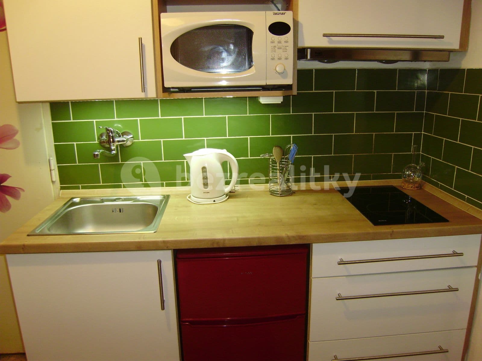 Pronájem bytu 1+kk 38 m², Soukenická, Praha, Praha Pronájem bytu 1+kk 38 m², Soukenická, Praha, Praha