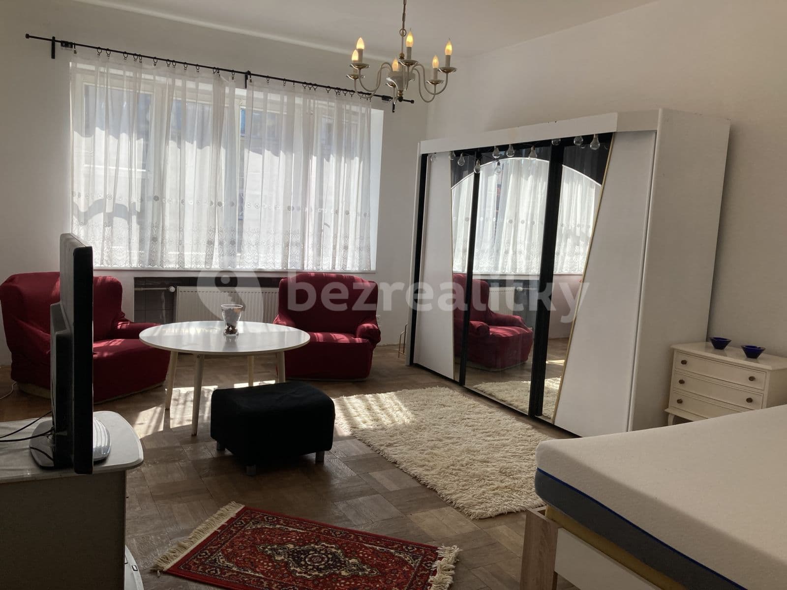Pronájem bytu 1+kk 38 m², Soukenická, Praha, Praha Pronájem bytu 1+kk 38 m², Soukenická, Praha, Praha