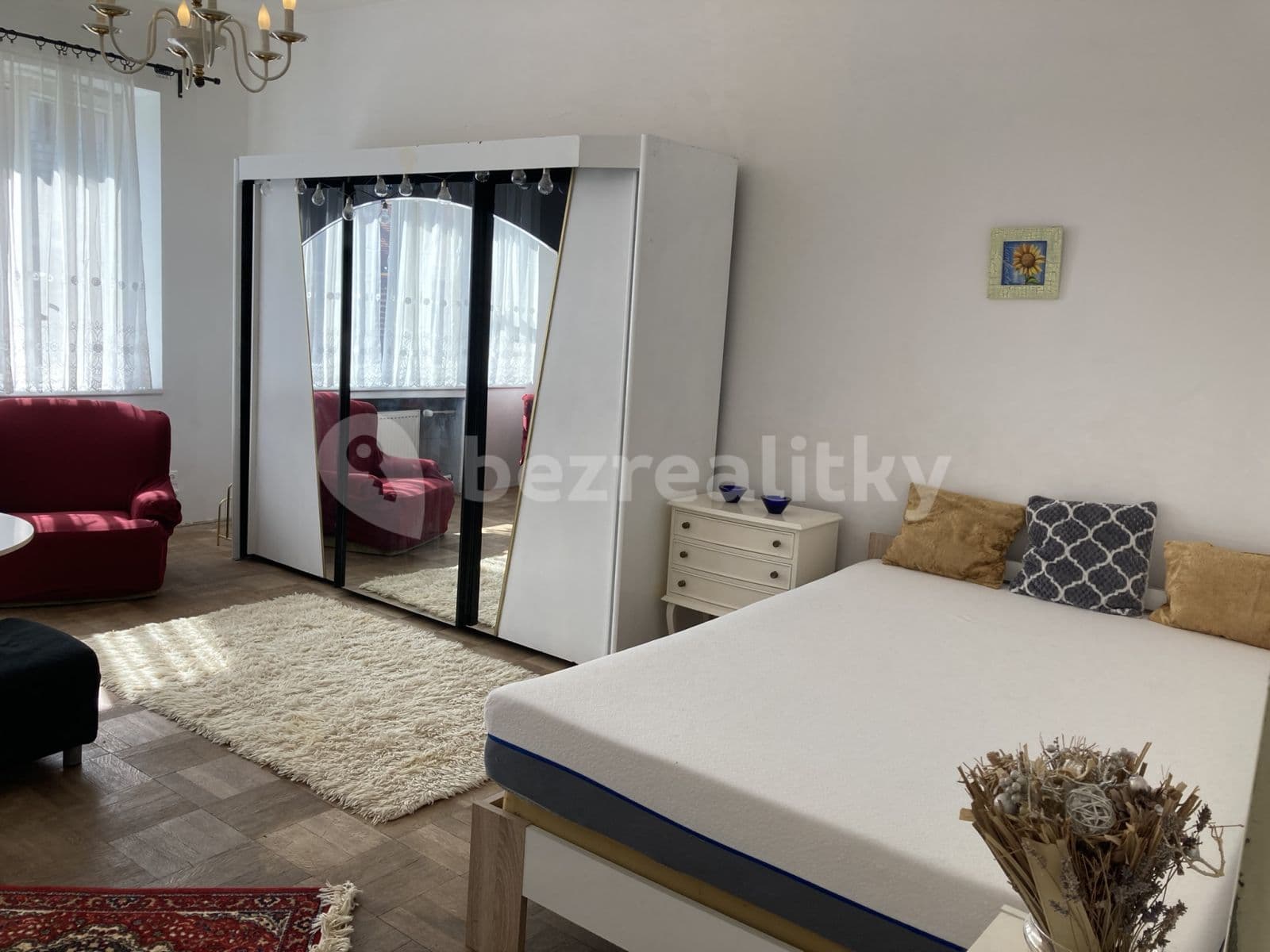 Pronájem bytu 1+kk 38 m², Soukenická, Praha, Praha Pronájem bytu 1+kk 38 m², Soukenická, Praha, Praha