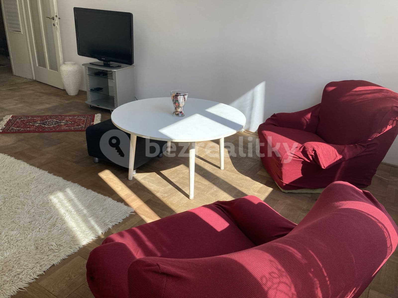 Pronájem bytu 1+kk 38 m², Soukenická, Praha, Praha Pronájem bytu 1+kk 38 m², Soukenická, Praha, Praha