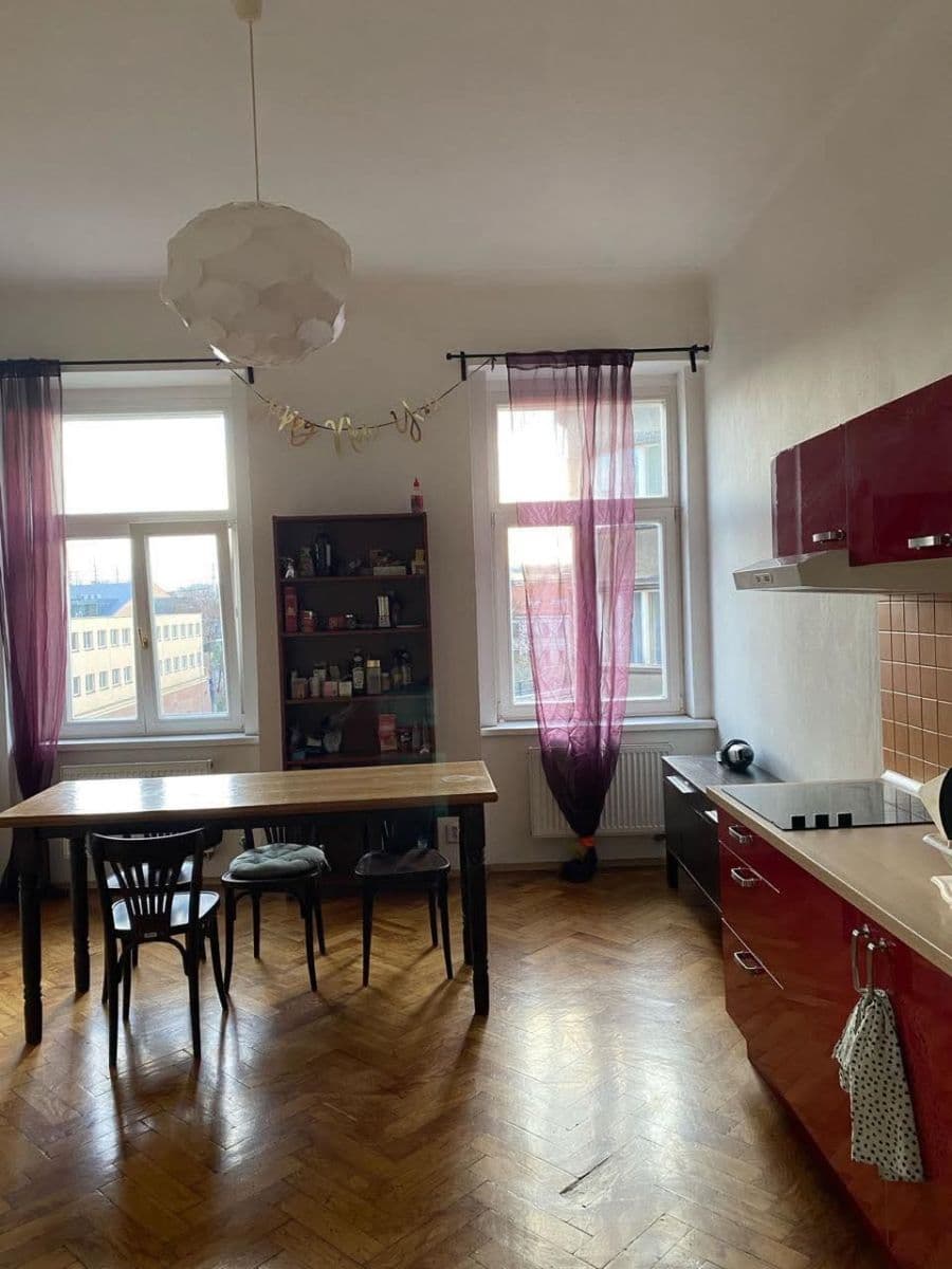 Pronájem bytu 4+kk 25 m², Pernerova, Praha, Praha Pronájem bytu 4+kk 25 m², Pernerova, Praha, Praha