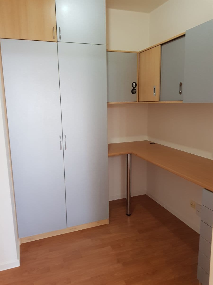 Pronájem bytu 2+kk 42 m², Hnězdenská, Praha, Praha Pronájem bytu 2+kk 42 m², Hnězdenská, Praha, Praha