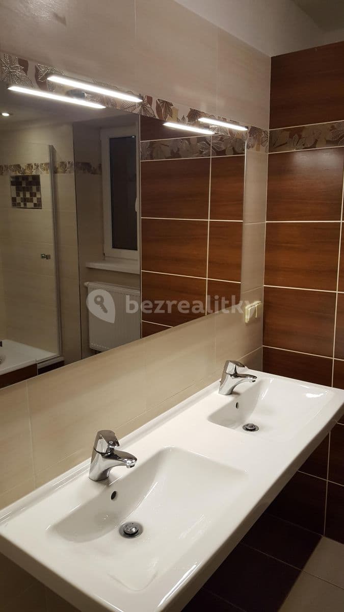 Pronájem bytu 3+1 72 m², Maxe Švabinského, Frýdek-Místek, Moravskoslezský kraj Pronájem bytu 3+1 72 m², Maxe Švabinského, Frýdek-Místek, Moravskoslezský kraj