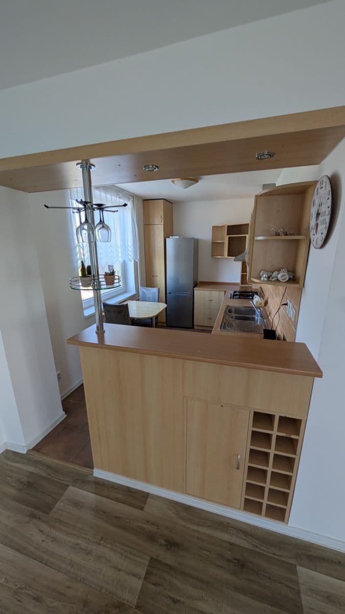 Pronájem bytu 3+1 74 m², Olgy Scheinpflugové, Slaný, Středočeský kraj Pronájem bytu 3+1 74 m², Olgy Scheinpflugové, Slaný, Středočeský kraj
