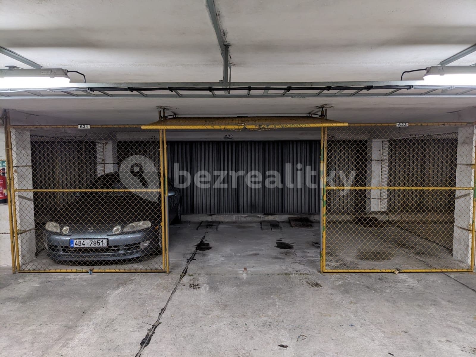Pronájem garáže • 16 m² bez realitky