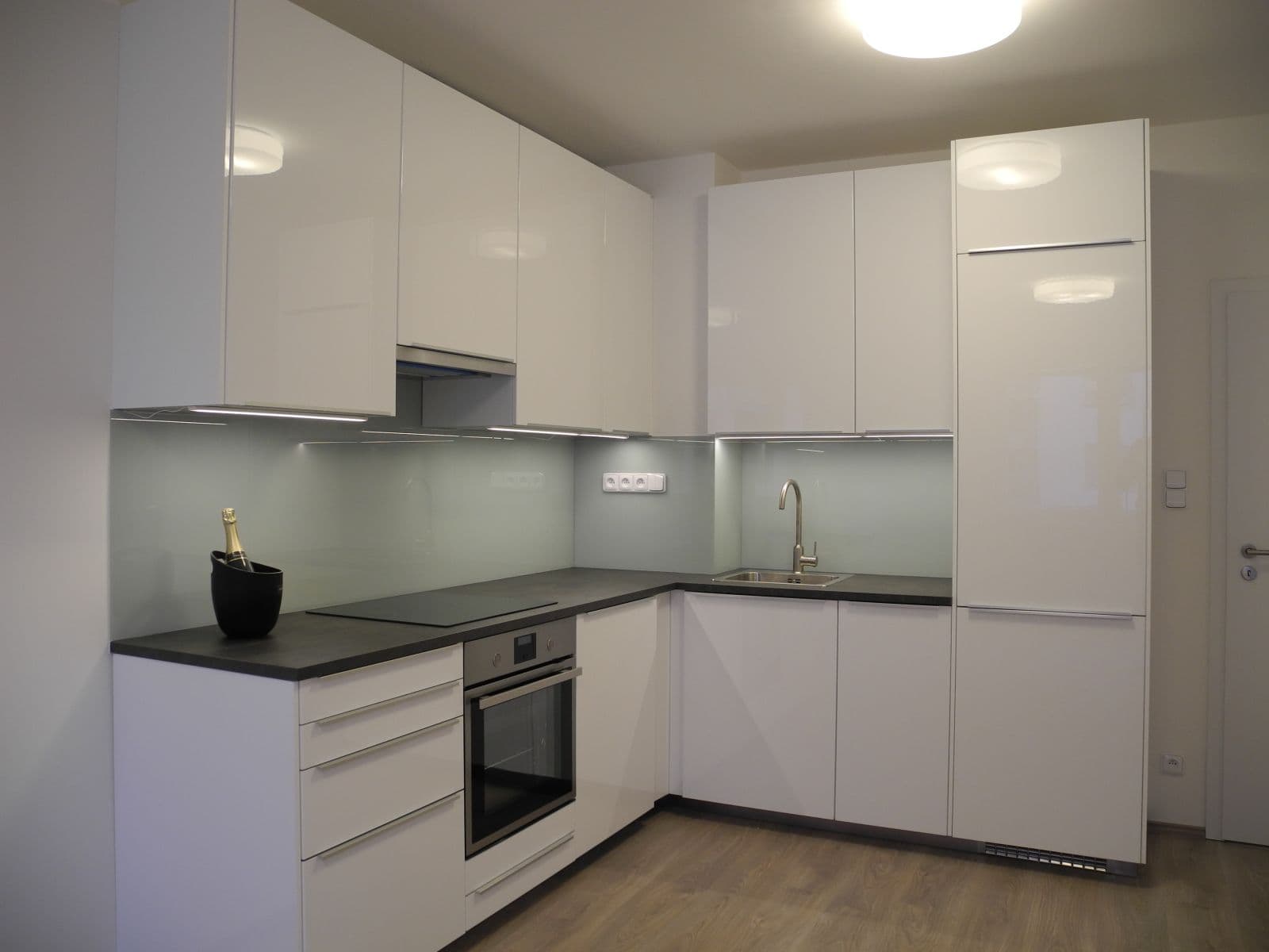 Pronájem bytu 2+kk 50 m², Padovská, Praha, Praha Pronájem bytu 2+kk 50 m², Padovská, Praha, Praha