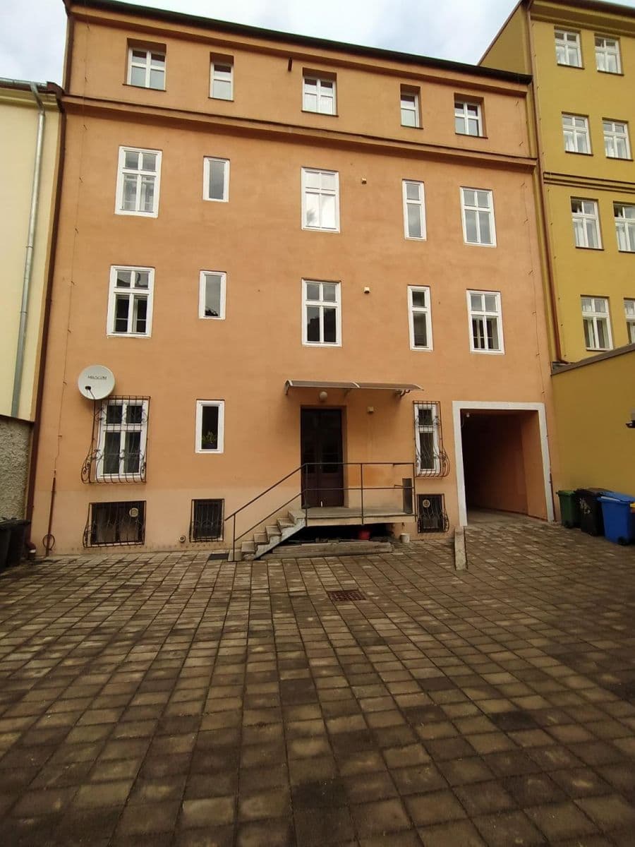 Pronájem bytu 2+1 55 m², Roháčova, Praha, Praha Pronájem bytu 2+1 55 m², Roháčova, Praha, Praha