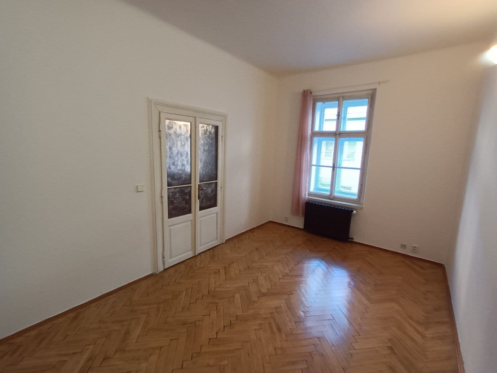 Pronájem bytu 2+1 55 m², Roháčova, Praha, Praha Pronájem bytu 2+1 55 m², Roháčova, Praha, Praha