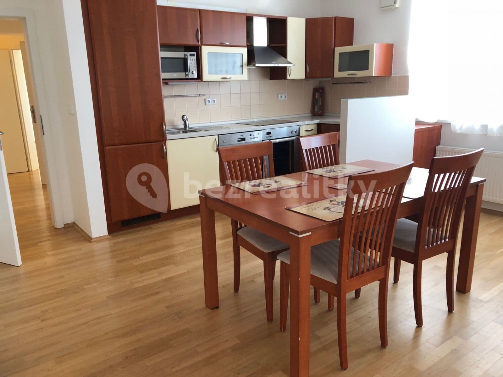 Pronájem bytu 3+kk 95 m², U Včely, Praha, Praha Pronájem bytu 3+kk 95 m², U Včely, Praha, Praha