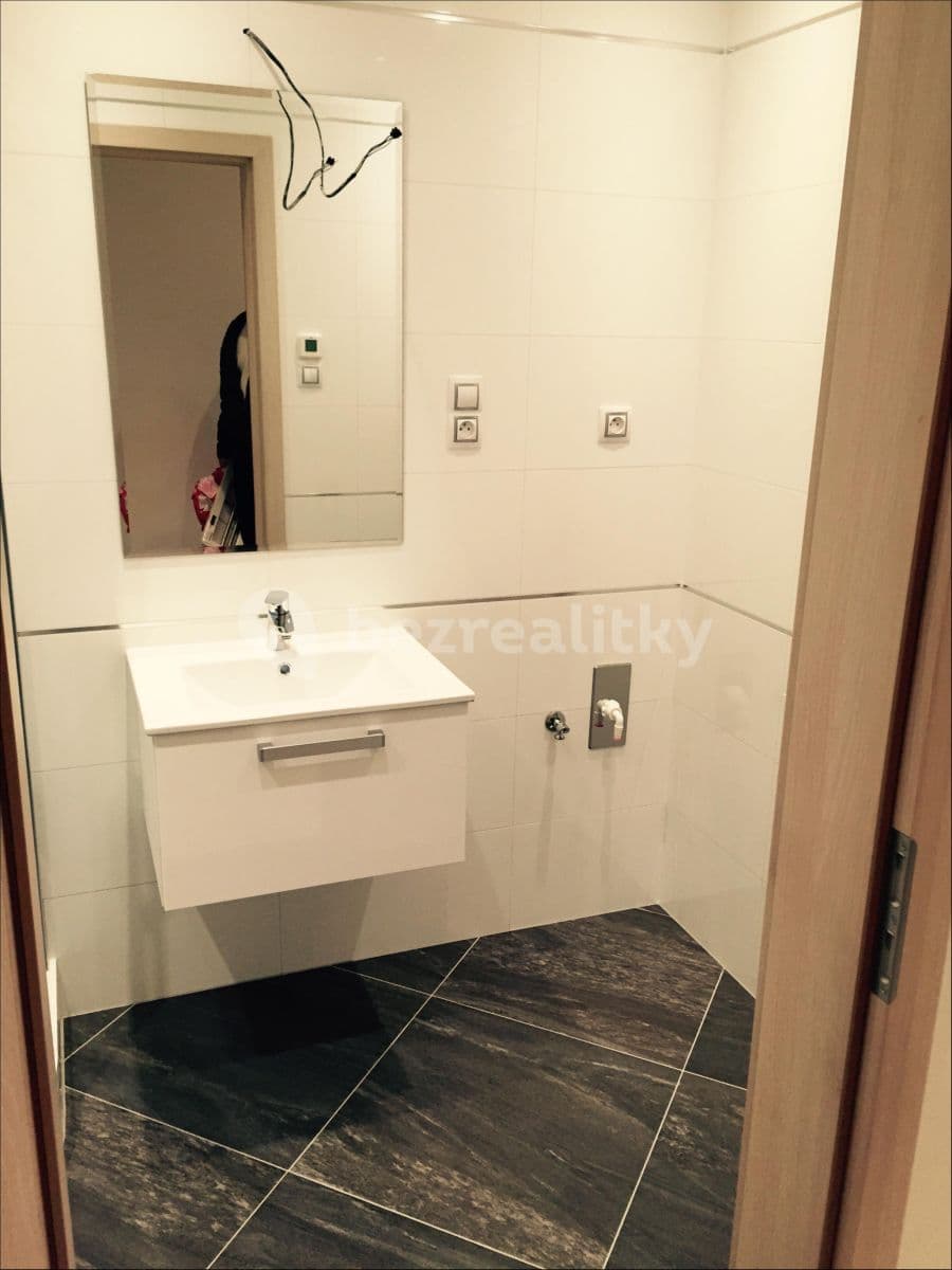 Pronájem bytu 1+kk 28 m², Olšanská, Praha, Praha Pronájem bytu 1+kk 28 m², Olšanská, Praha, Praha