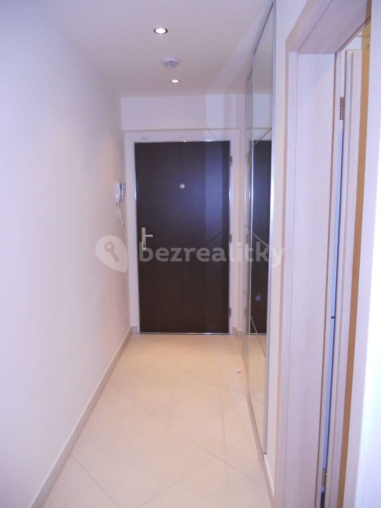 Pronájem bytu 1+kk 28 m², Olšanská, Praha, Praha Pronájem bytu 1+kk 28 m², Olšanská, Praha, Praha