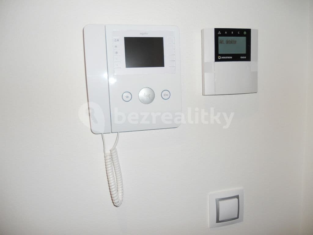 Pronájem bytu 1+kk 28 m², Olšanská, Praha, Praha Pronájem bytu 1+kk 28 m², Olšanská, Praha, Praha