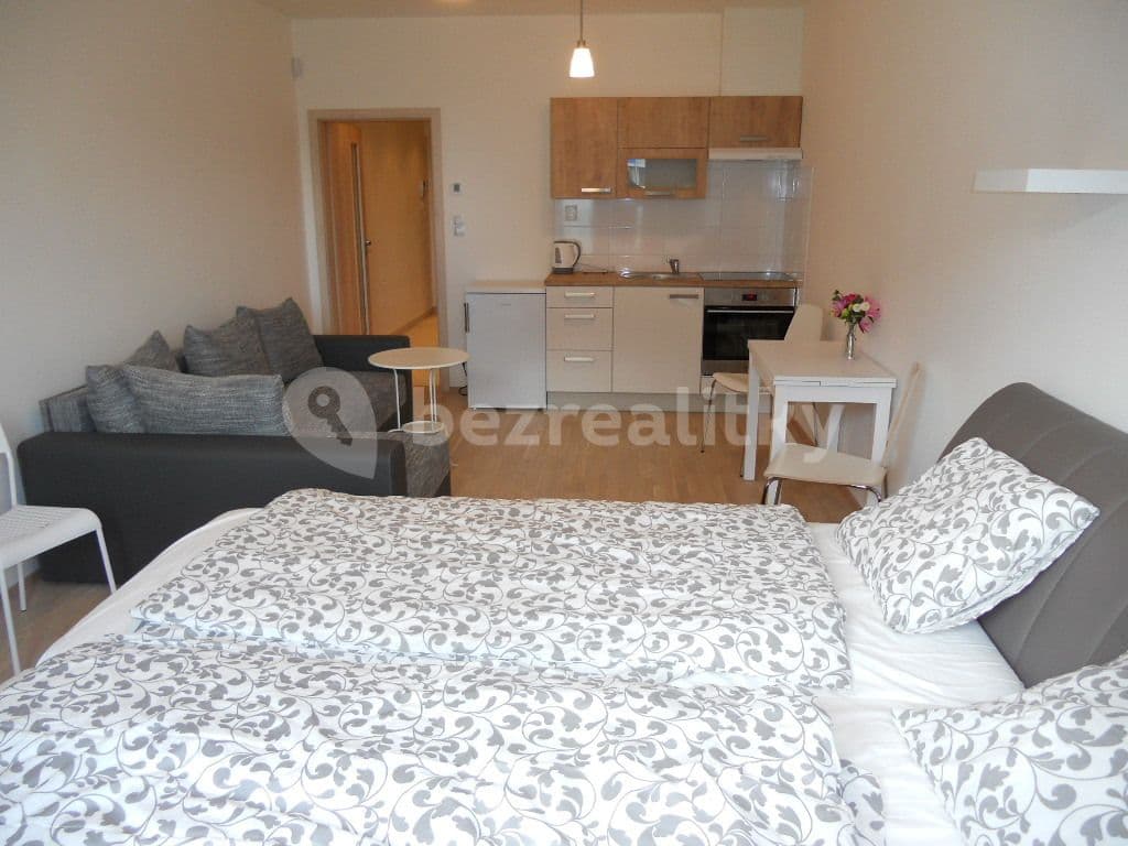 Pronájem bytu 1+kk 28 m², Olšanská, Praha, Praha Pronájem bytu 1+kk 28 m², Olšanská, Praha, Praha