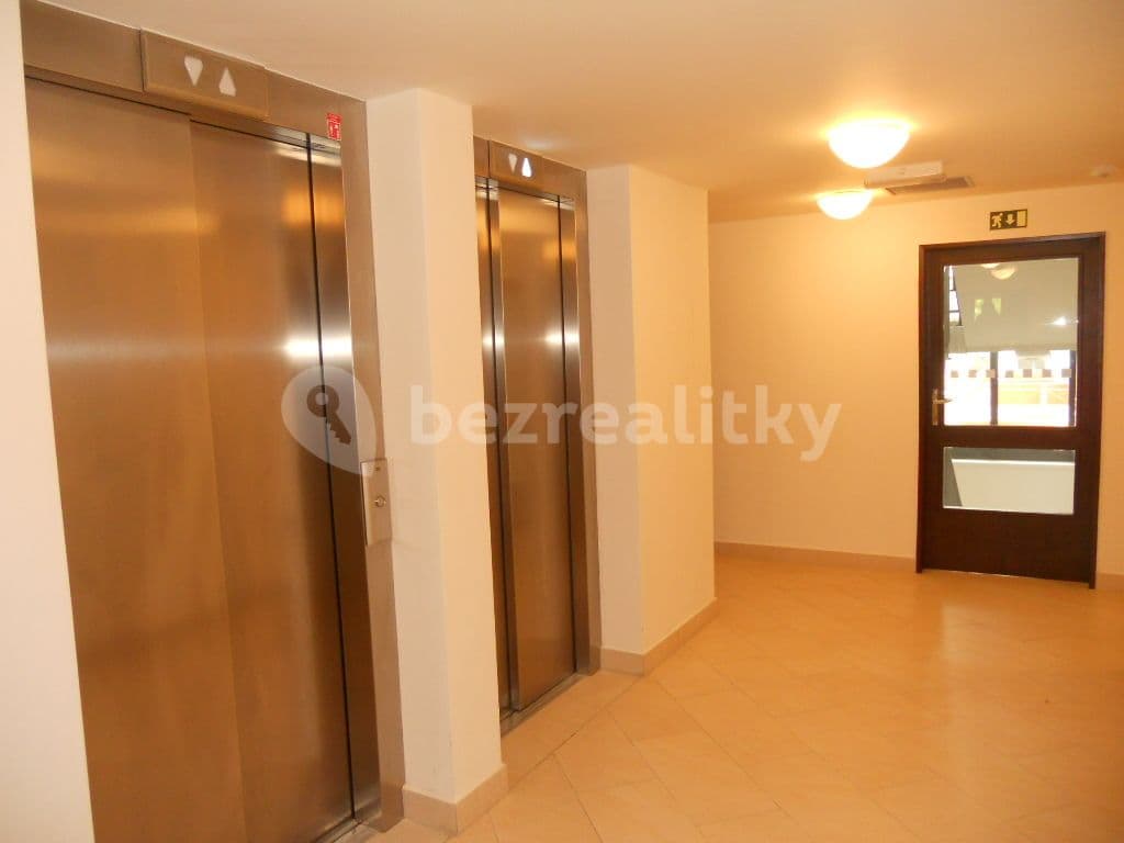 Pronájem bytu 1+kk 28 m², Olšanská, Praha, Praha Pronájem bytu 1+kk 28 m², Olšanská, Praha, Praha