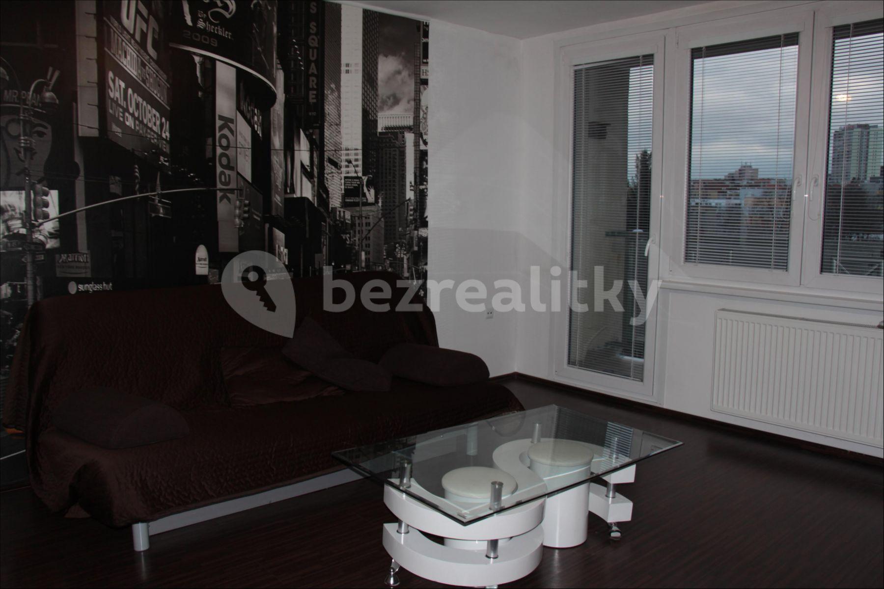 Pronájem bytu 1+kk 32 m², V Zápolí, Praha, Praha
