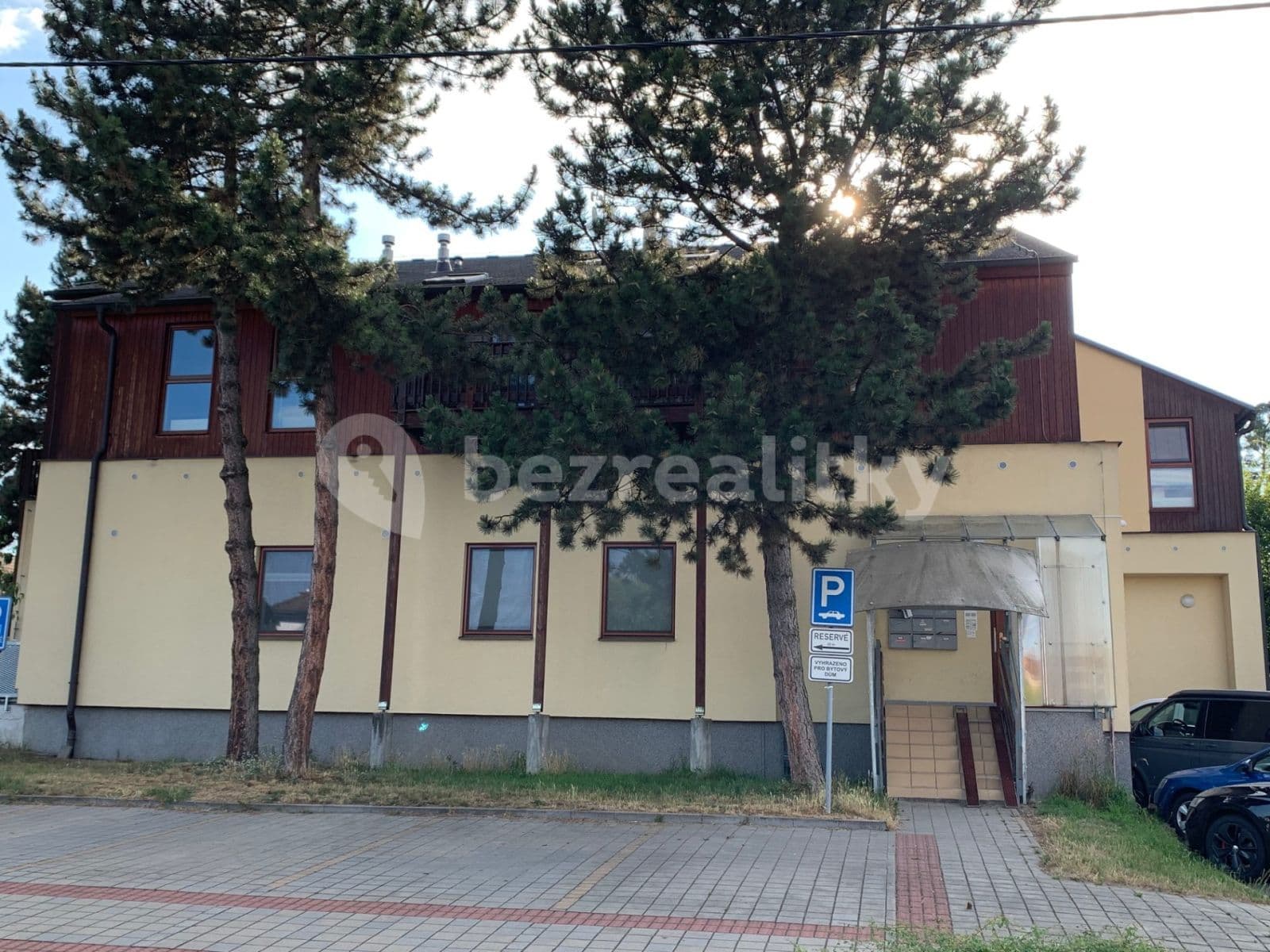 Pronájem bytu 1+kk 22 m², Roudničská, Hradec Králové, Královéhradecký kraj Pronájem bytu 1+kk 22 m², Roudničská, Hradec Králové, Královéhradecký kraj