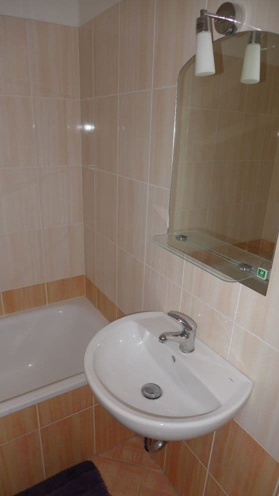 Pronájem bytu 1+kk 30 m², Kavaléristů, Olomouc, Olomoucký kraj Pronájem bytu 1+kk 30 m², Kavaléristů, Olomouc, Olomoucký kraj