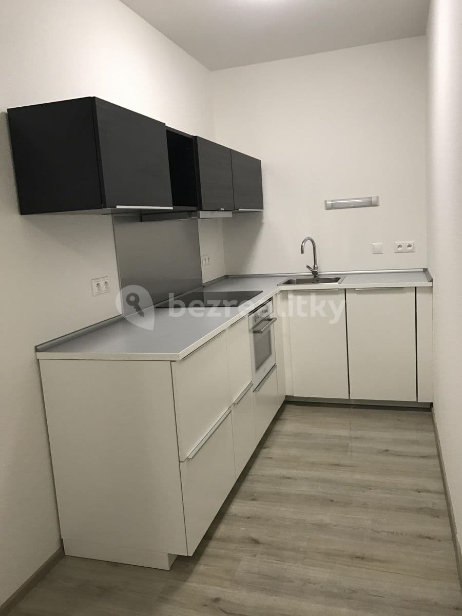 Pronájem bytu 2+kk 55 m², ulice Generála Selnera, Kladno, Středočeský kraj Pronájem bytu 2+kk 55 m², ulice Generála Selnera, Kladno, Středočeský kraj