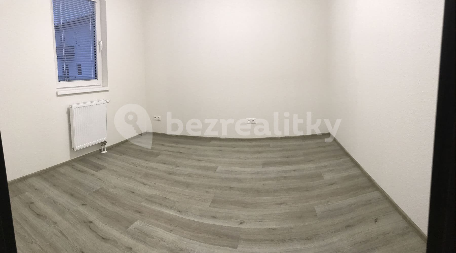 Pronájem bytu 2+kk 55 m², ulice Generála Selnera, Kladno, Středočeský kraj Pronájem bytu 2+kk 55 m², ulice Generála Selnera, Kladno, Středočeský kraj