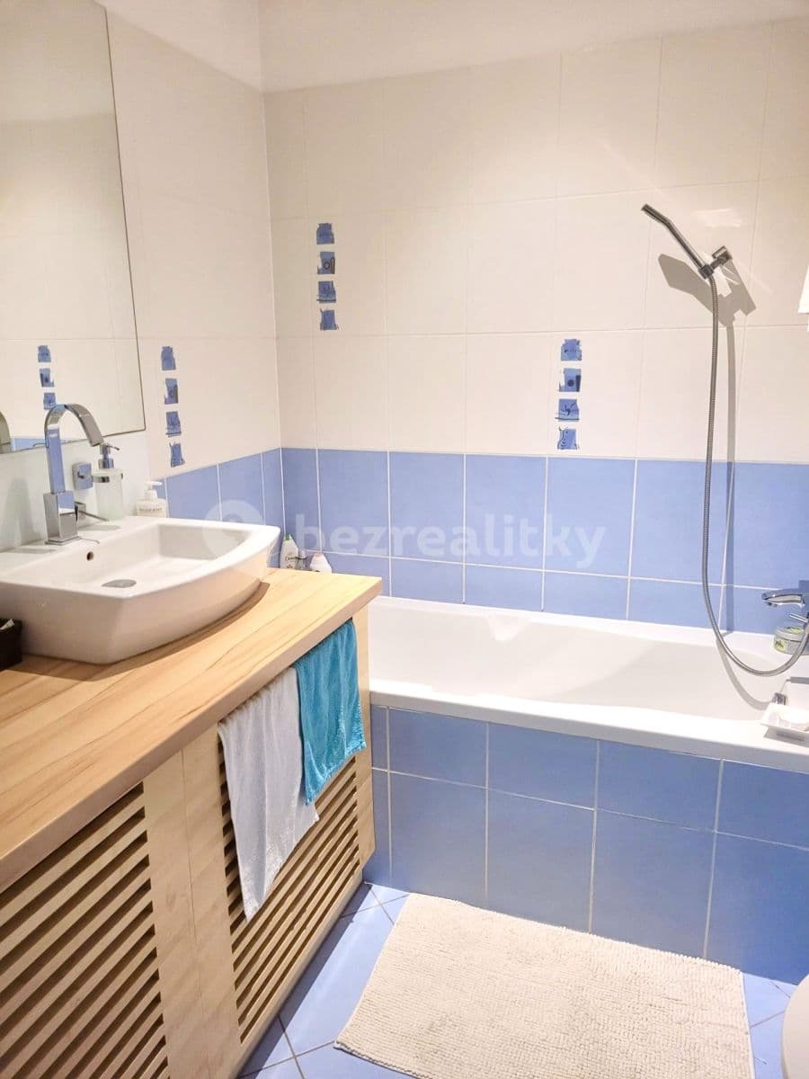 Pronájem bytu 2+kk 41 m², Mattioliho, Praha, Praha Pronájem bytu 2+kk 41 m², Mattioliho, Praha, Praha
