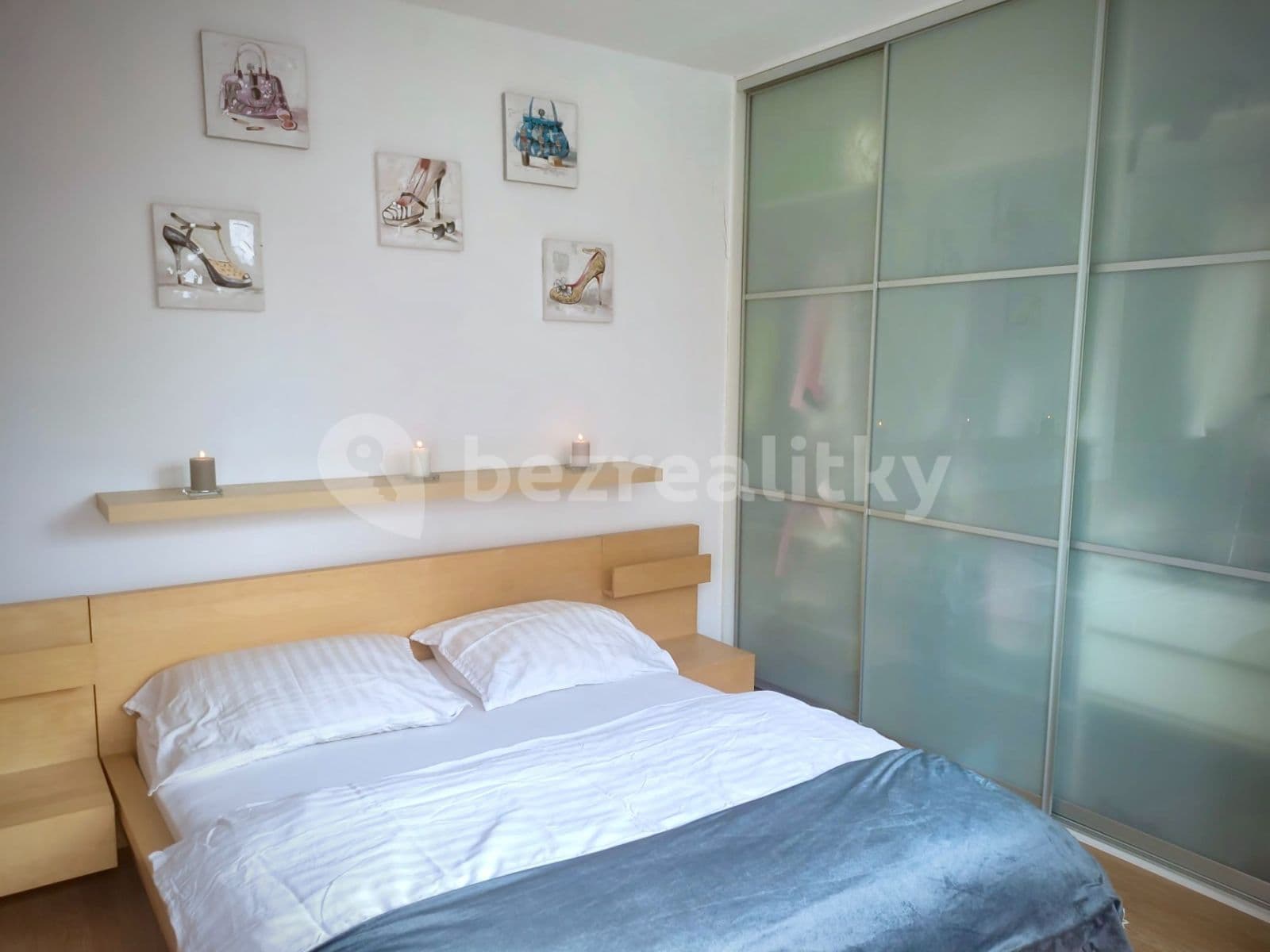 Pronájem bytu 2+kk 41 m², Mattioliho, Praha, Praha Pronájem bytu 2+kk 41 m², Mattioliho, Praha, Praha