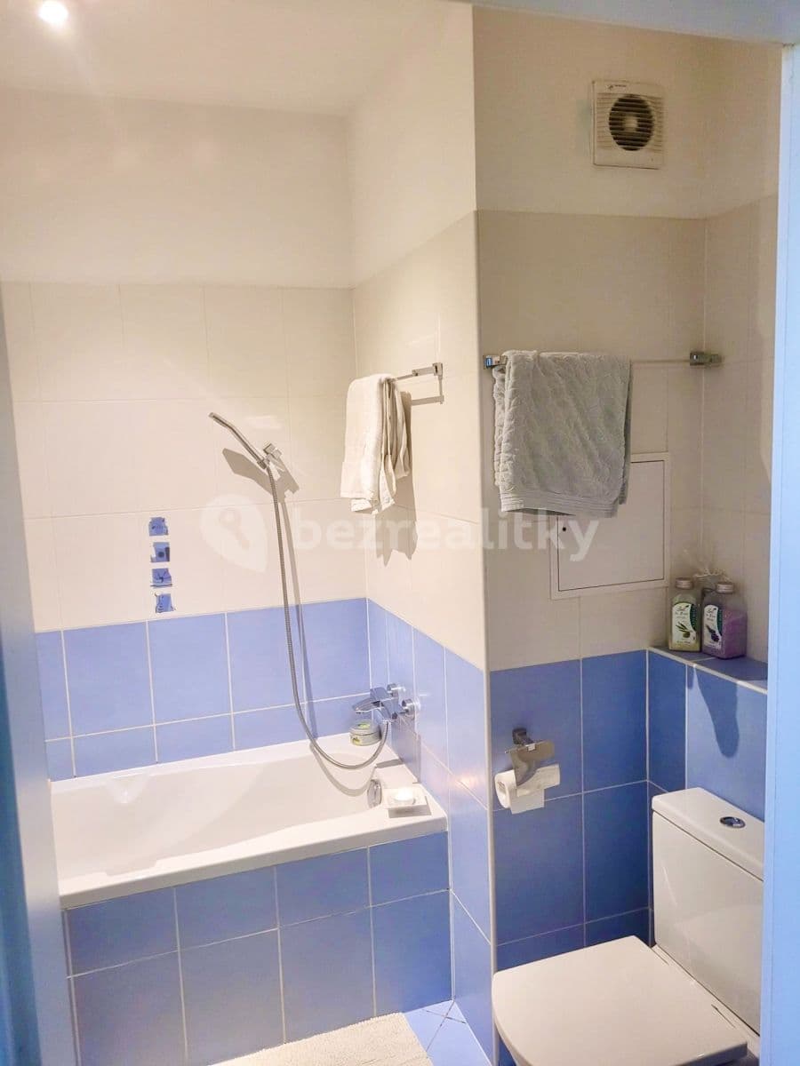 Pronájem bytu 2+kk 41 m², Mattioliho, Praha, Praha Pronájem bytu 2+kk 41 m², Mattioliho, Praha, Praha
