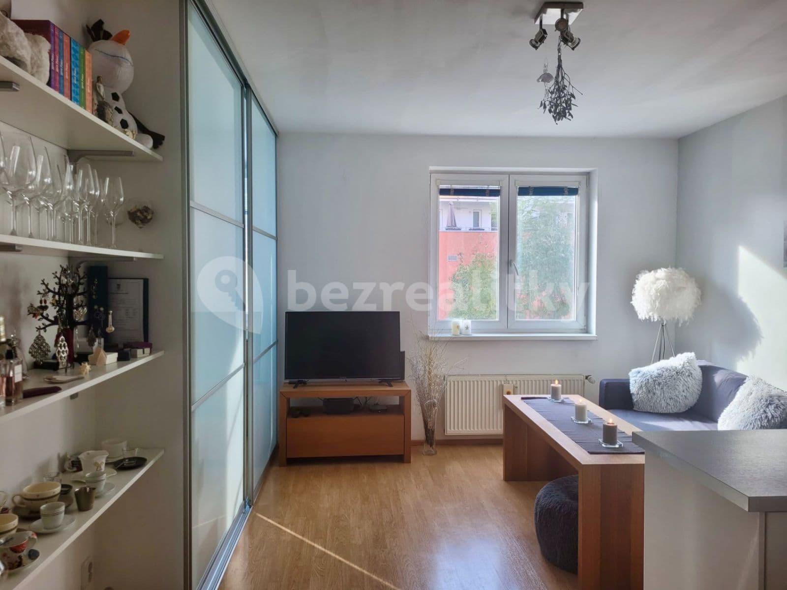 Pronájem bytu 2+kk 41 m², Mattioliho, Praha, Praha Pronájem bytu 2+kk 41 m², Mattioliho, Praha, Praha
