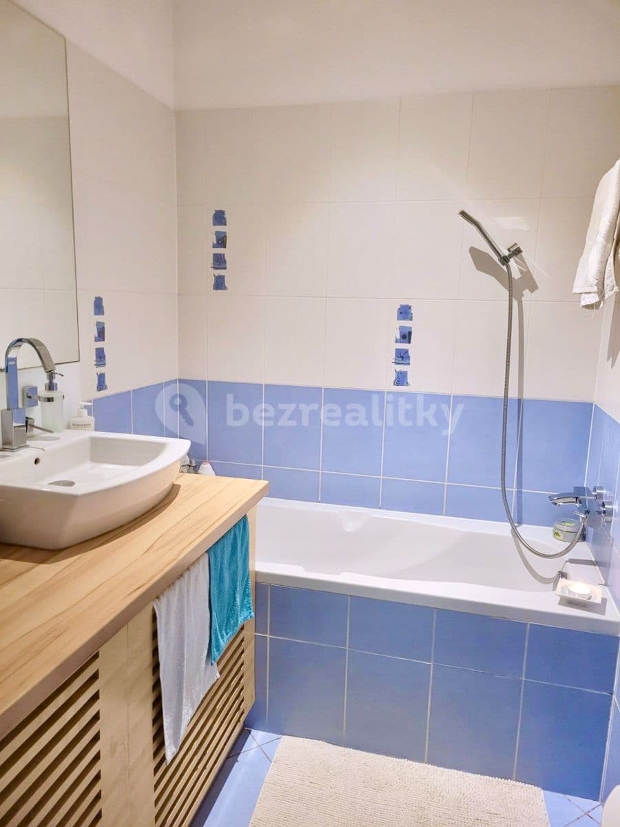 Pronájem bytu 2+kk 41 m², Mattioliho, Praha, Praha Pronájem bytu 2+kk 41 m², Mattioliho, Praha, Praha